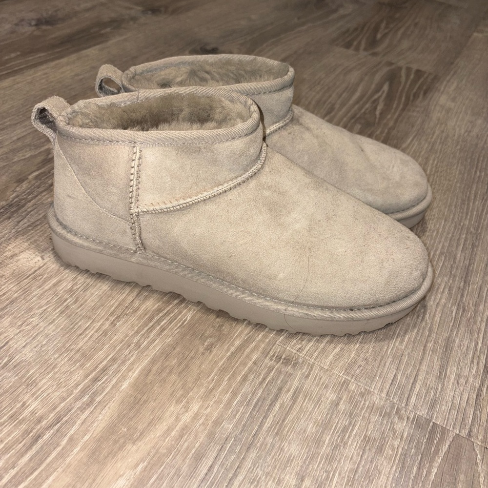 UGG Women's Winter Boots in Tan